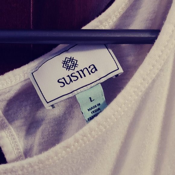 3/$18 Susina White Ruffle Shirt Flutter Sleeve L - Picture 4 of 8